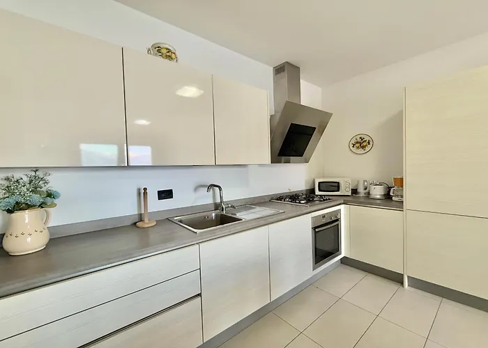Residence Degli Oleandri 6A *