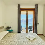 Degli Oleandri 6a * Argegno