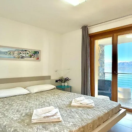 Apartment Degli Oleandri 6a *