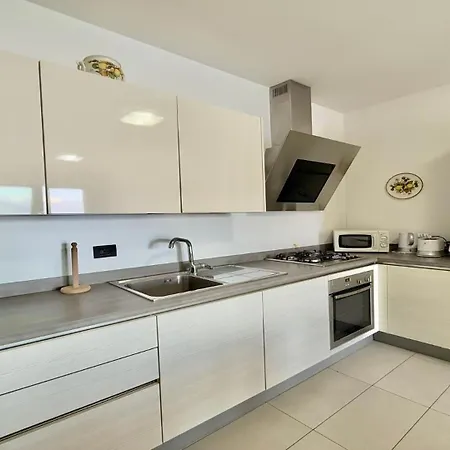 Degli Oleandri 6a * Argegno